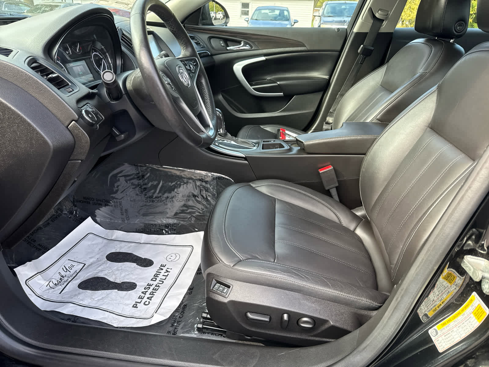 Used 2016 Buick Regal Premium w/ Driver Confidence Package #2 image 11