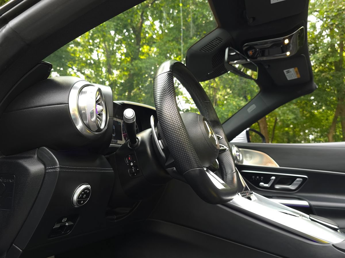 Used 2022 Mercedes-Benz SL 55 AMG 4MATIC image 39
