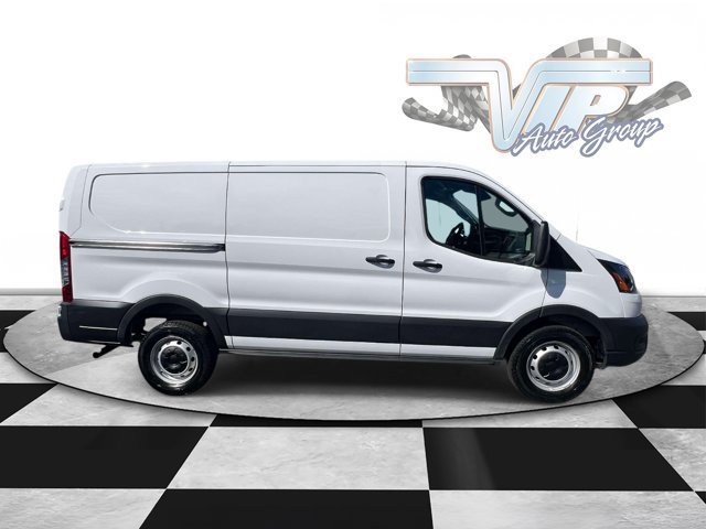 Used 2026 Ford Transit 250 Low Roof RWD image 5