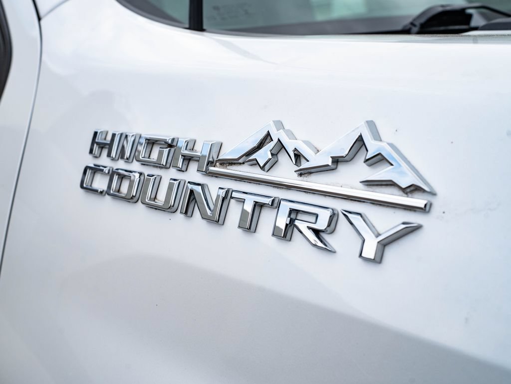 Used 2022 Chevrolet Silverado 3500 High Country w/ Z71 Off-Road Package AWD/4WD image 19
