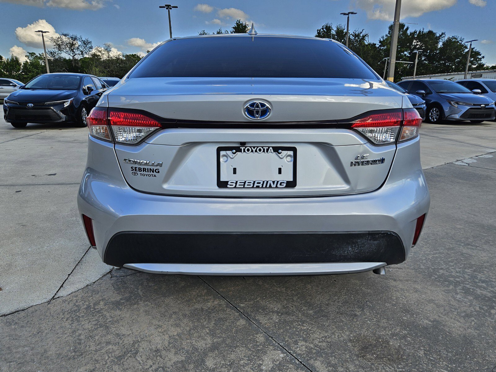 Used 2021 Toyota Corolla LE image 8