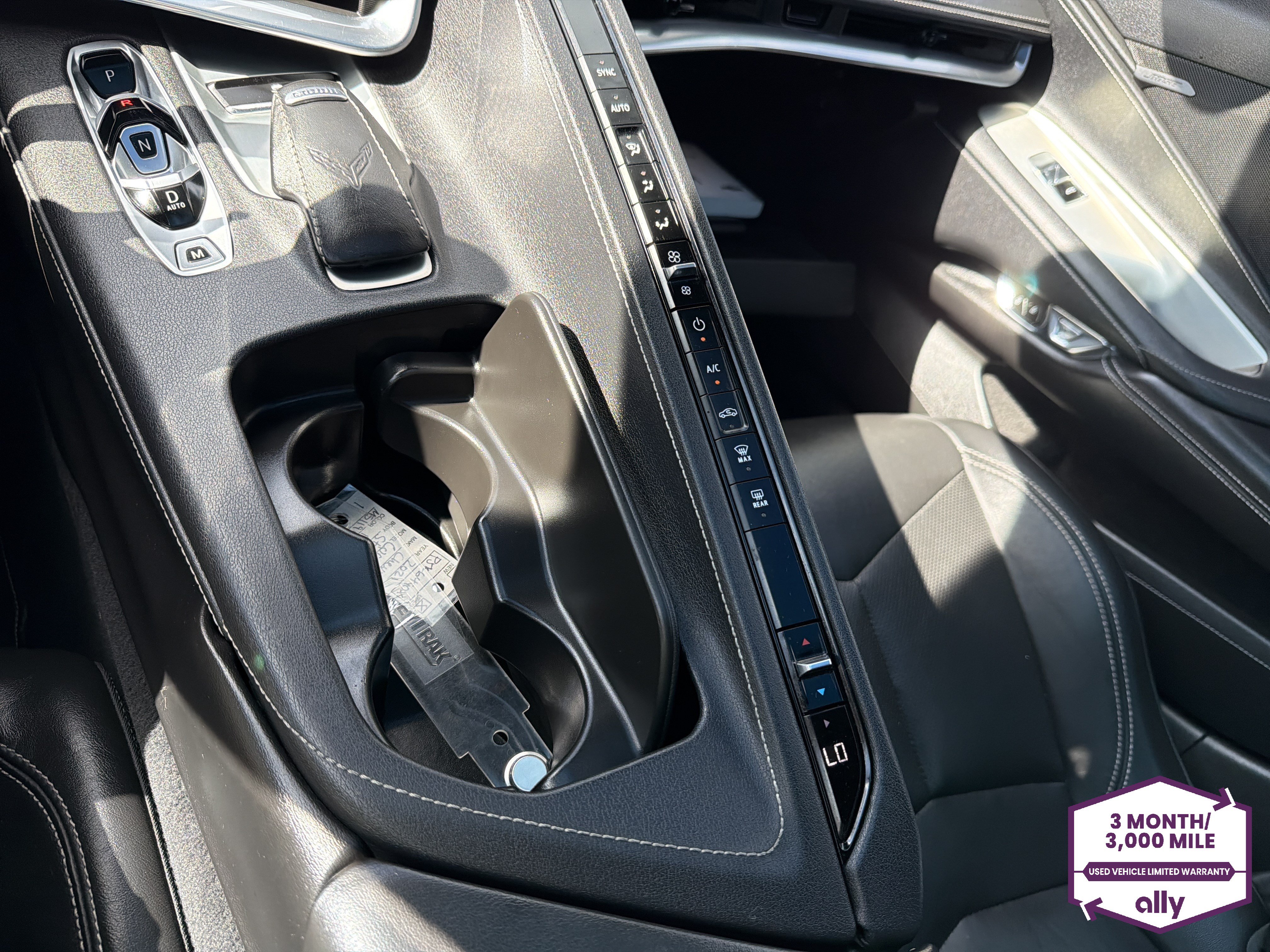 Used 2021 Chevrolet Corvette Stingray Coupe w/ Z51 Performance Package RWD image 22