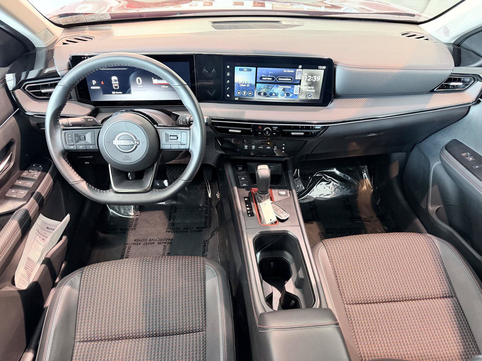 Used 2025 Nissan Kicks SR AWD/4WD image 38