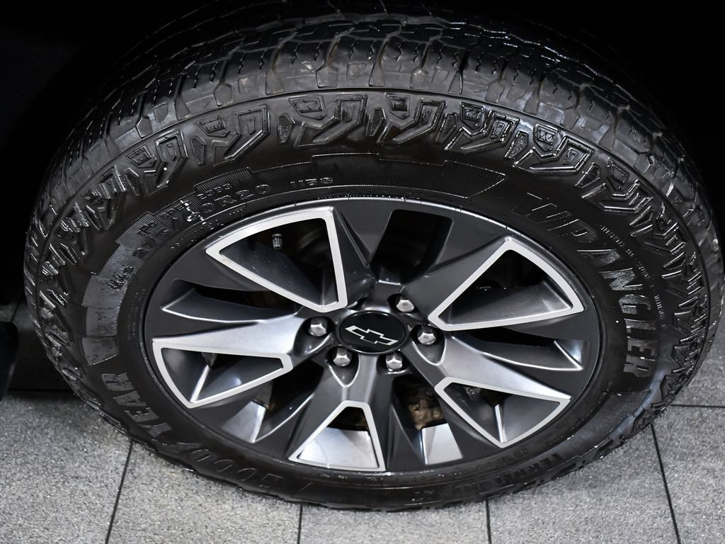 Used 2023 Chevrolet Tahoe Z71 AWD/4WD image 8