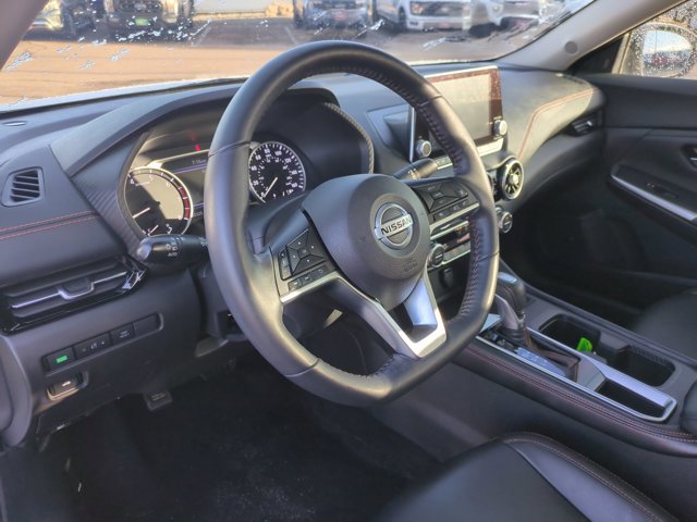 Used 2022 Nissan Sentra SR w/ SR Premium Package image 10