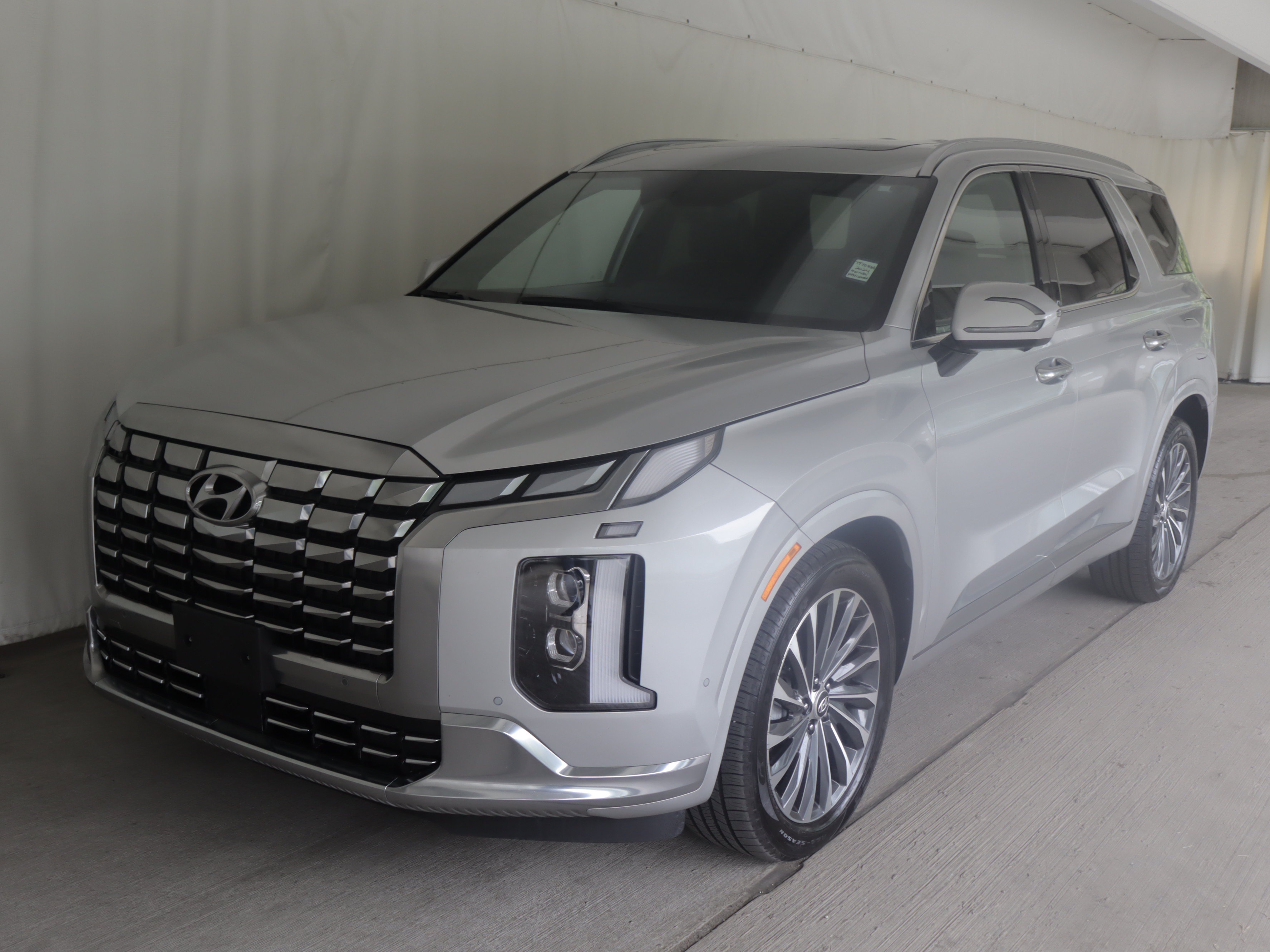 Used 2024 Hyundai Palisade Calligraphy AWD/4WD image 25