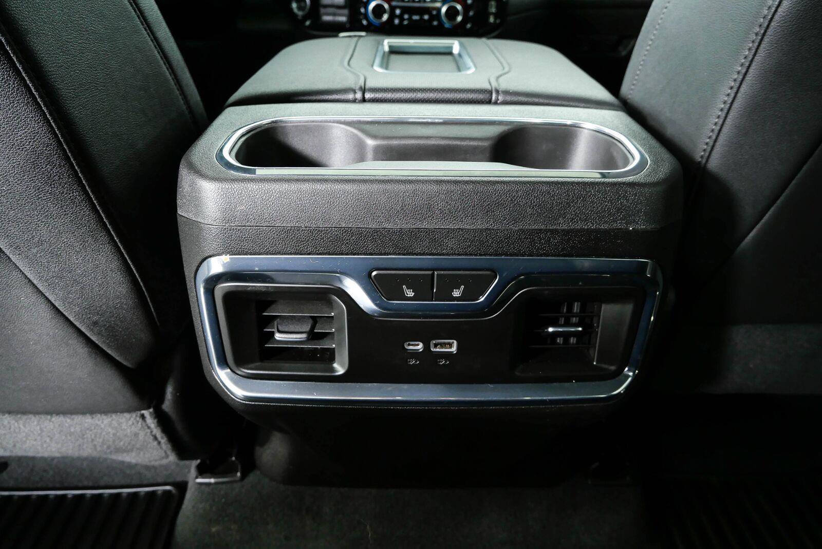 Used 2022 Chevrolet Silverado 1500 LTZ w/ LTZ Convenience Package II AWD/4WD image 19