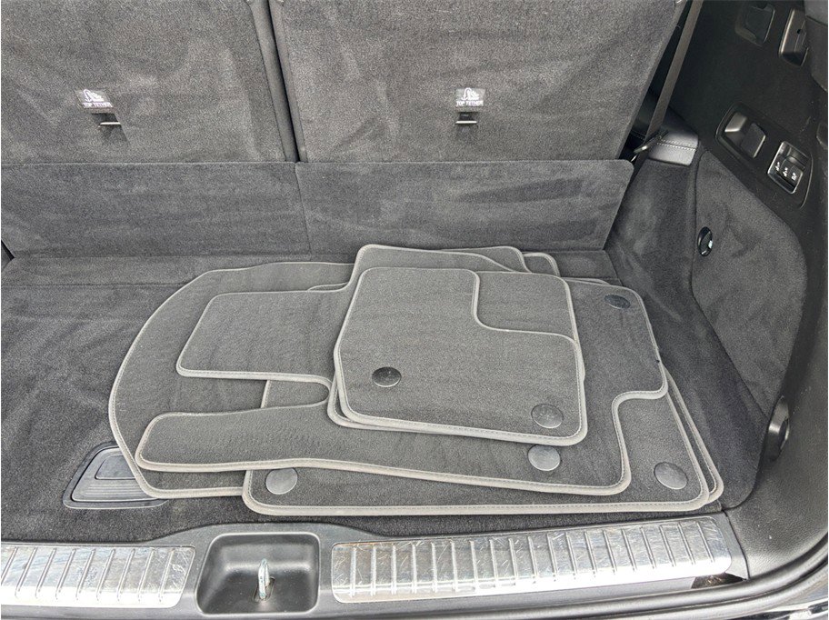 Used 2021 Mercedes-Benz GLS 450 4MATIC image 52