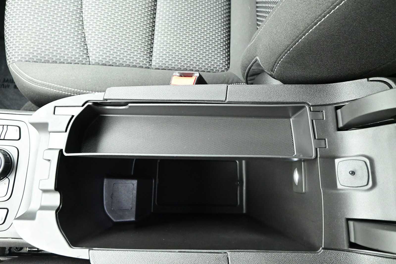 Used 2023 GMC Terrain SLE w/ Driver Convenience Package AWD/4WD image 21
