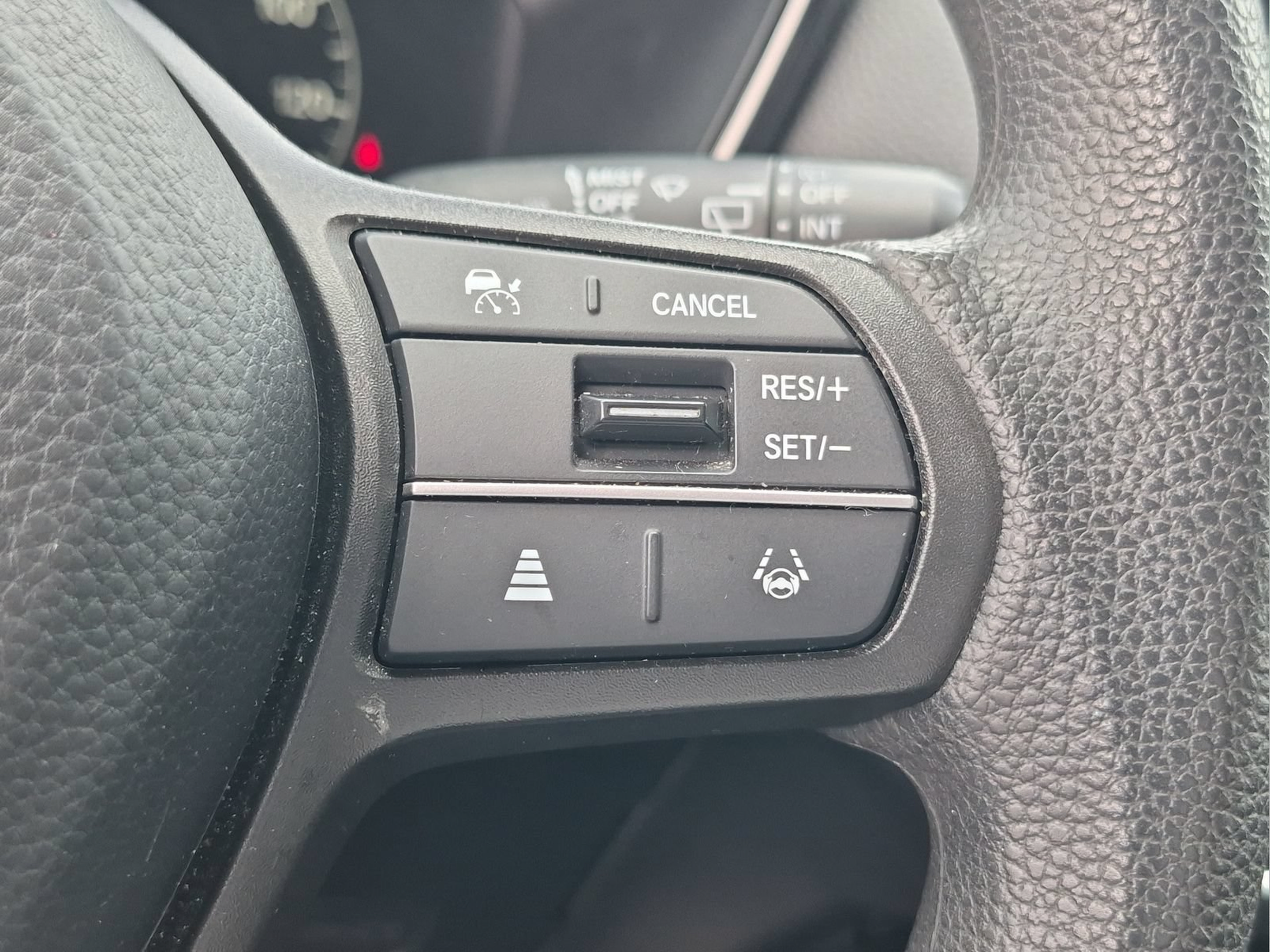 Used 2023 Honda CR-V LX image 10