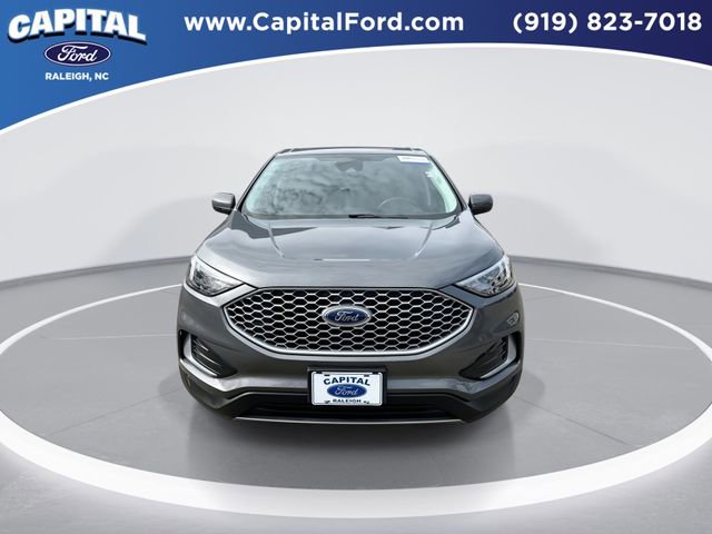 Certified 2023 Ford Edge SEL image 3