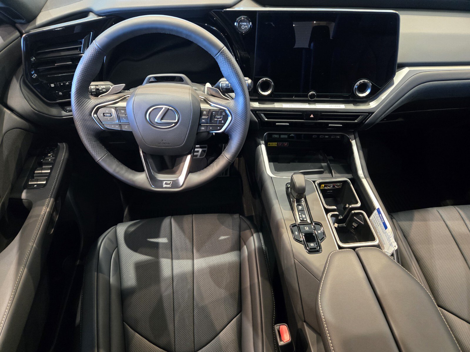 New 2026 Lexus TX 500h AWD image 9