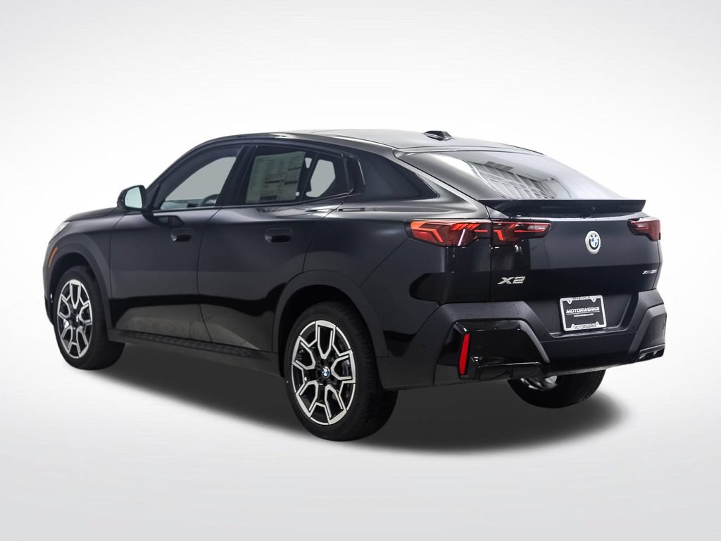 New 2026 BMW X2 xDrive28i w/ Technology Package AWD/4WD image 3