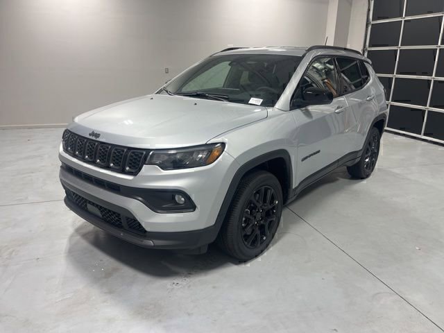 New 2026 Jeep Compass Latitude AWD/4WD image 3