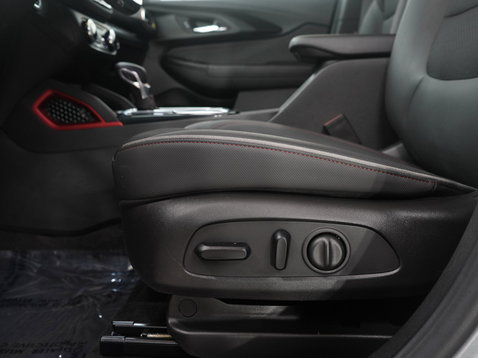 Used 2023 Chevrolet TrailBlazer RS w/ Convenience Package image 20