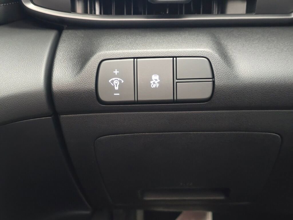 New 2026 Hyundai Elantra SEL Sport image 22