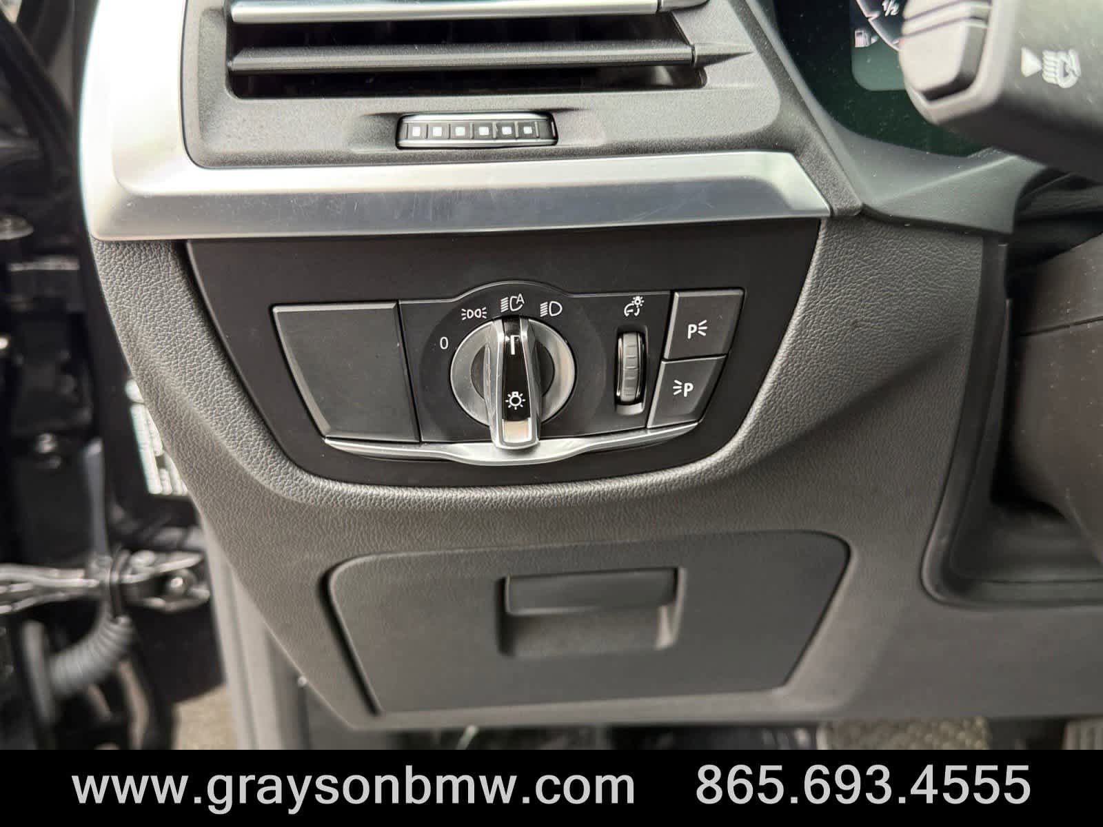 Used 2025 BMW X4 xDrive30i AWD/4WD image 30