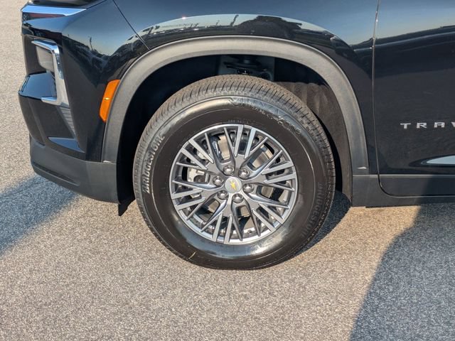 New 2026 Chevrolet Traverse LT w/ Driver Confidence Package FWD image 8