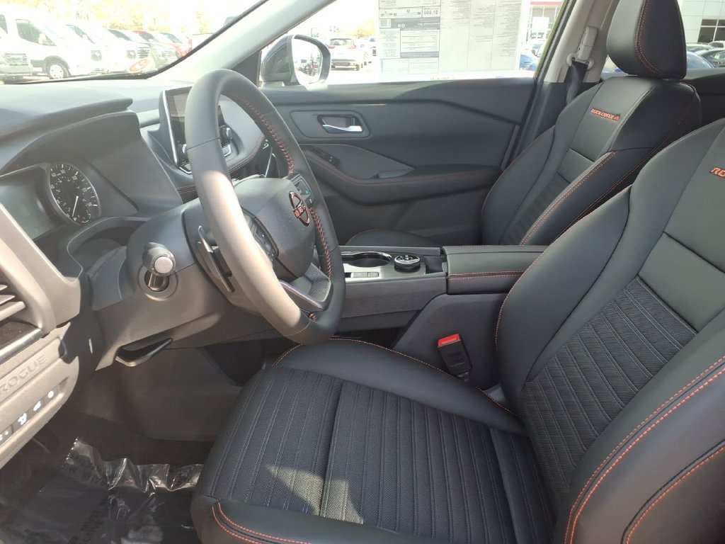 New 2027 Nissan Rogue SV w/ Rock Creek Premium Package AWD/4WD image 17