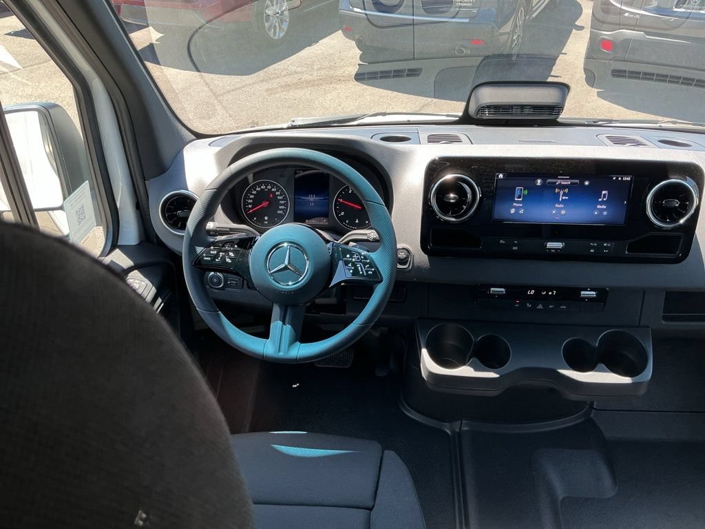 New 2026 Mercedes-Benz Sprinter 2500 image 25