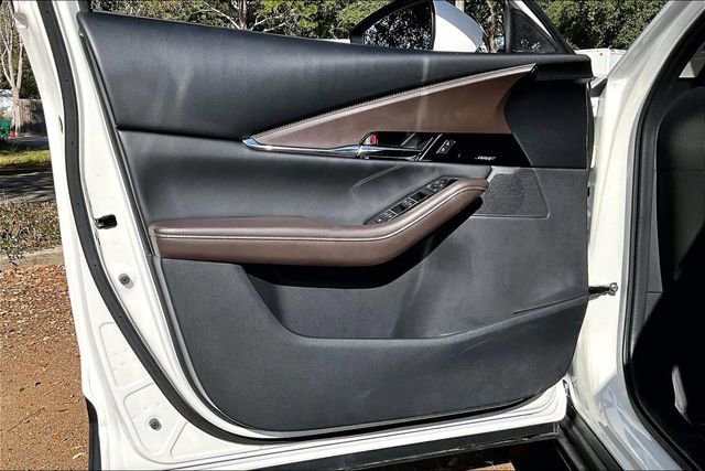 Used 2025 MAZDA CX-30 AWD 2.5 S w/ Premium Package image 17