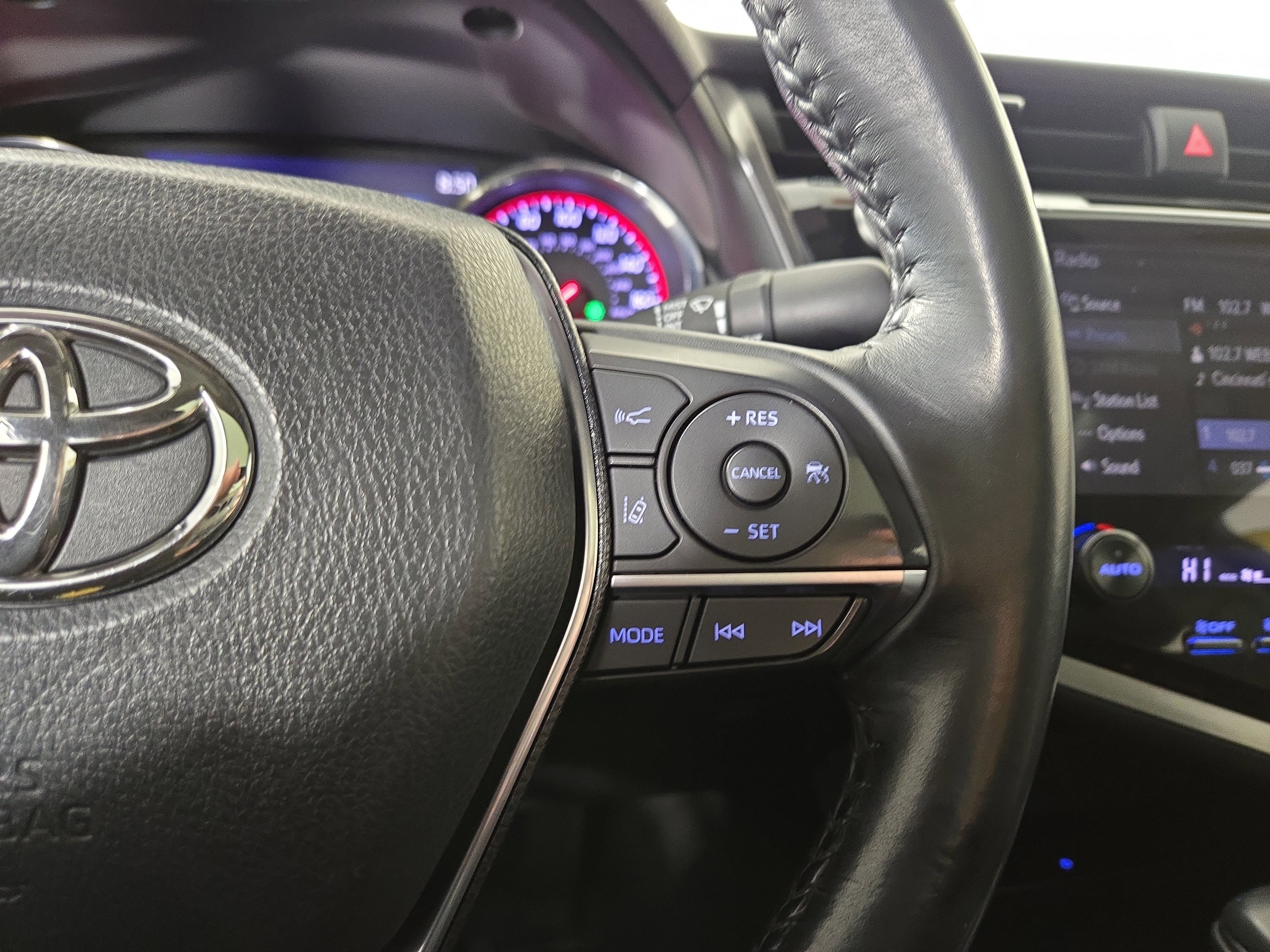 Used 2020 Toyota Camry XSE w/ Blackout Package image 16