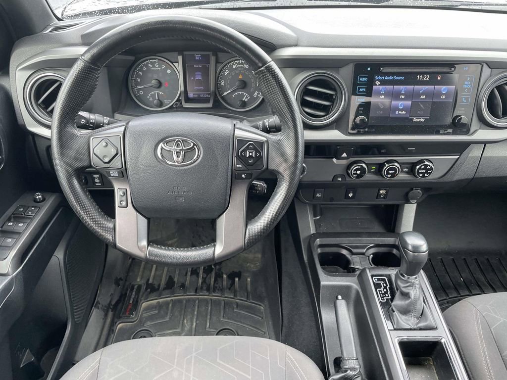 Used 2016 Toyota Tacoma TRD Sport image 23