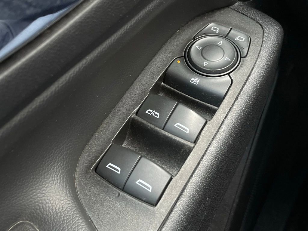 Used 2023 Chevrolet Equinox LT image 12