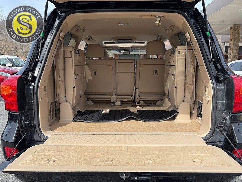 Used 2013 Toyota Land Cruiser AWD/4WD image 27