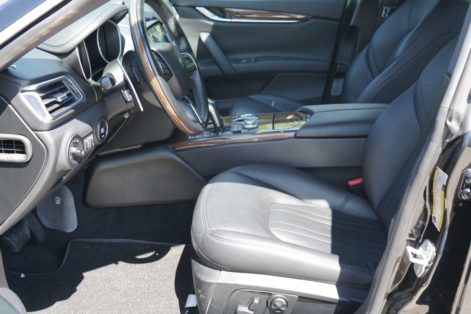 Used 2019 Maserati Ghibli S Q4 AWD/4WD image 8