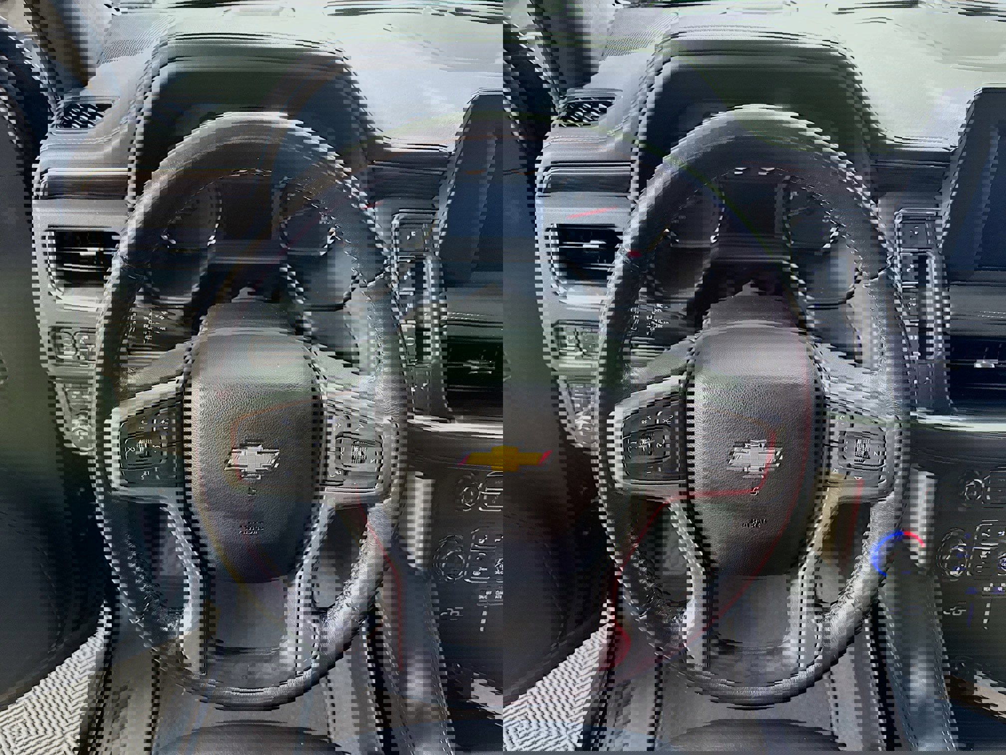 Used 2022 Chevrolet Suburban LS image 14