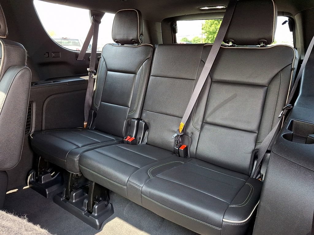 Used 2022 GMC Yukon XL SLT w/ SLT Luxury Package AWD/4WD image 11