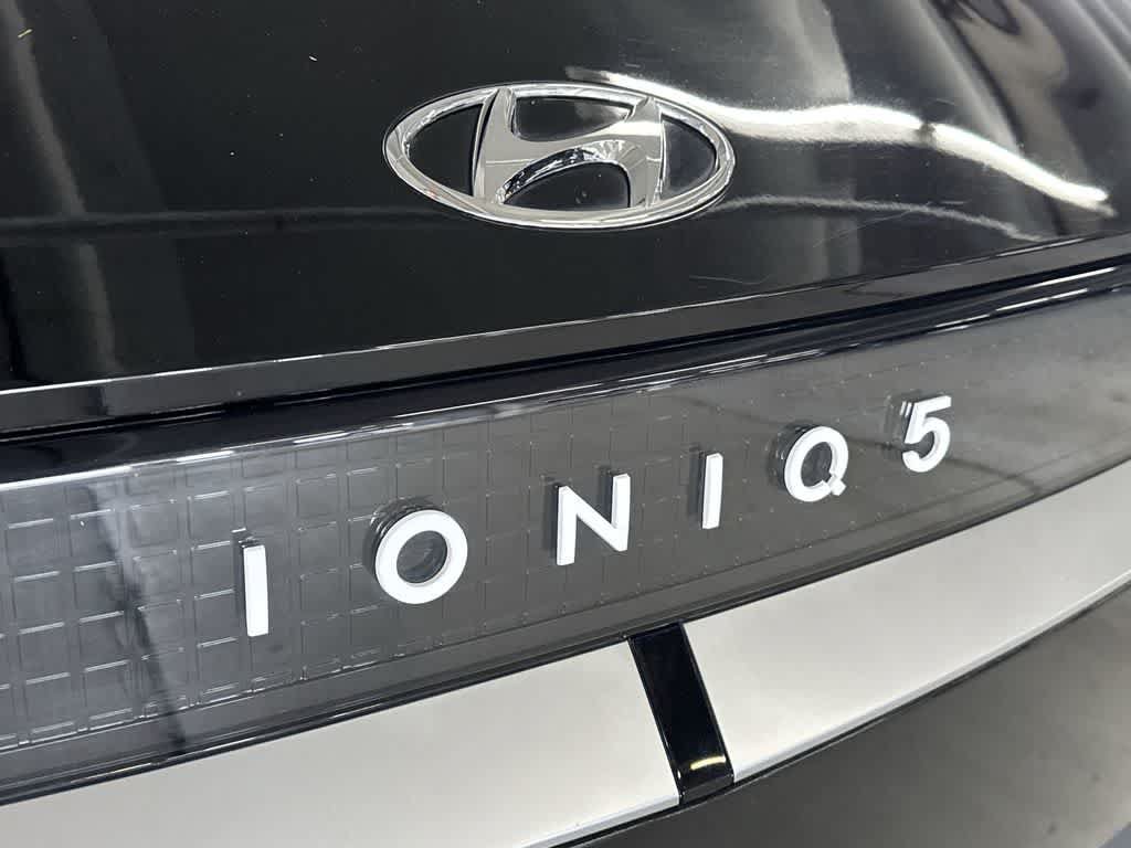 Used 2024 Hyundai Ioniq 5 SE AWD/4WD image 11