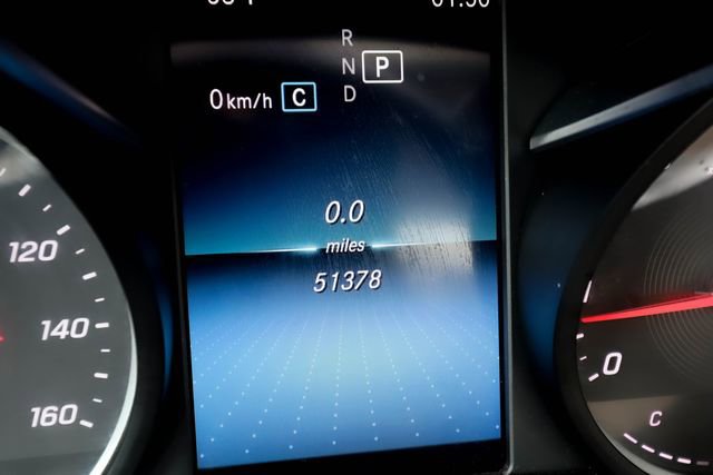 Used 2019 Mercedes-Benz C 300 4MATIC Sedan image 5