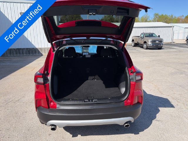 Certified 2023 Ford Escape Active AWD/4WD image 23