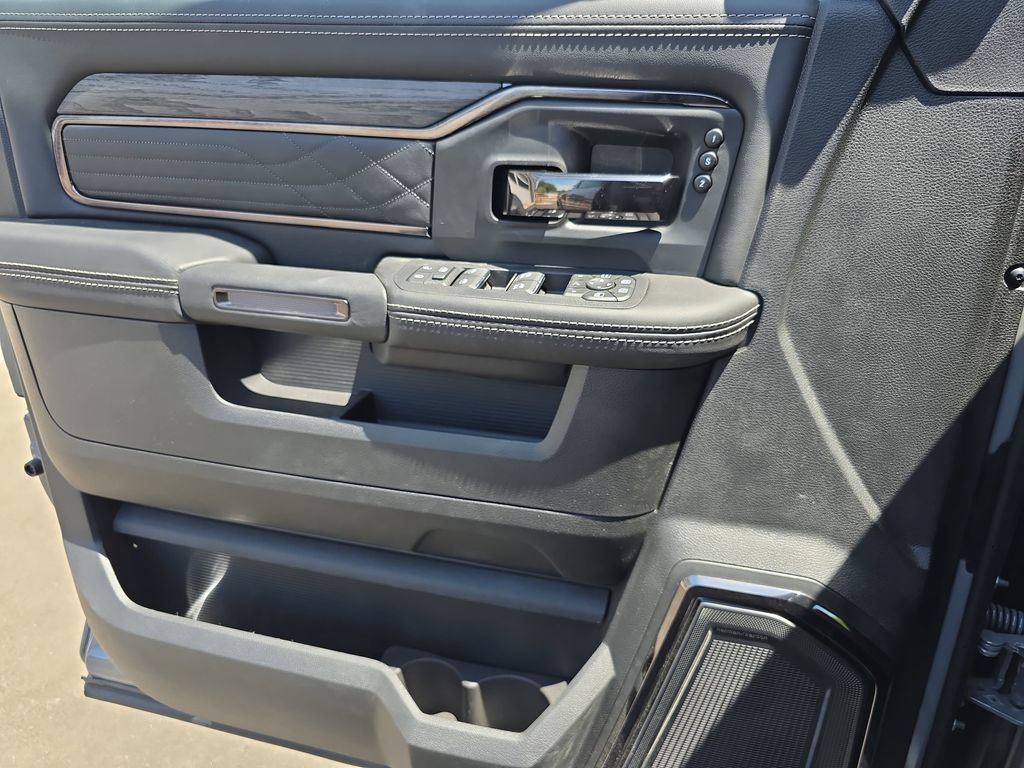 New 2026 RAM 2500 Limited AWD/4WD image 27