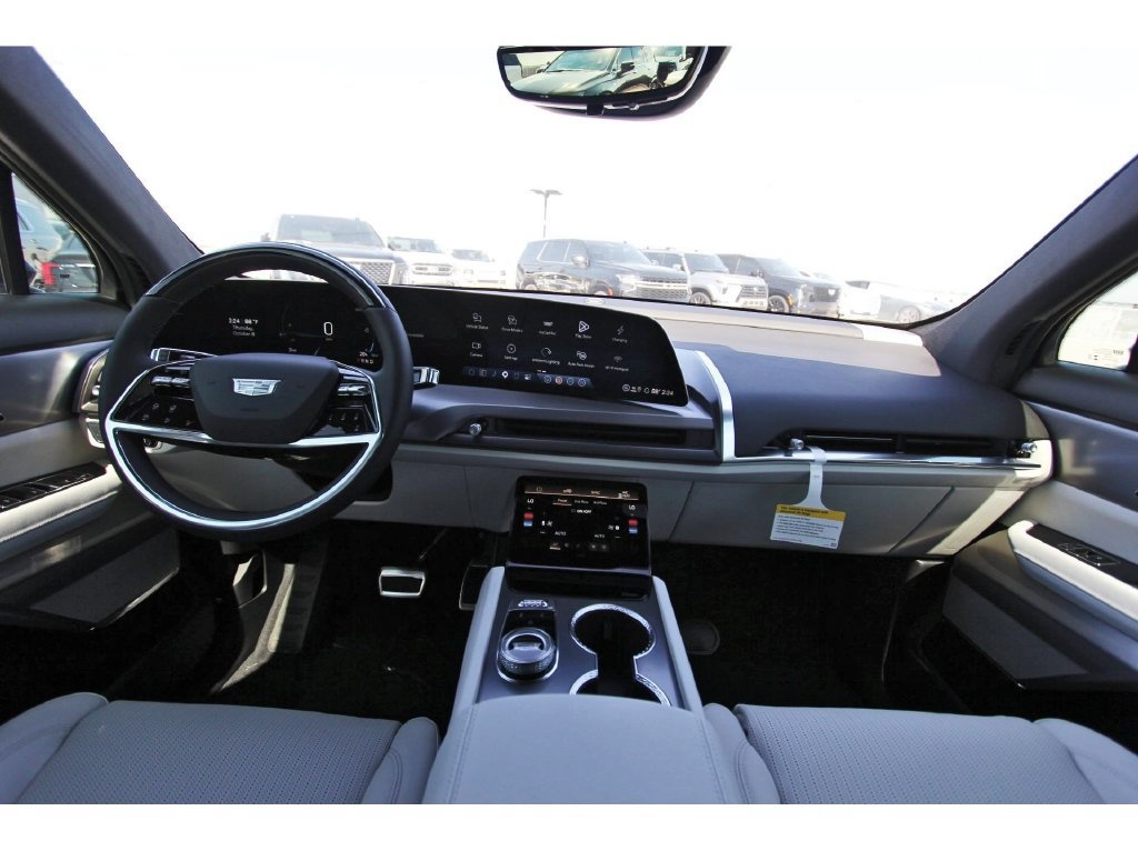 New 2027 Cadillac Vistiq Luxury AWD/4WD image 9