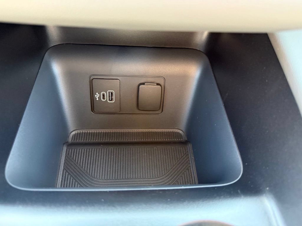 New 2026 Ford Explorer Active AWD/4WD image 23
