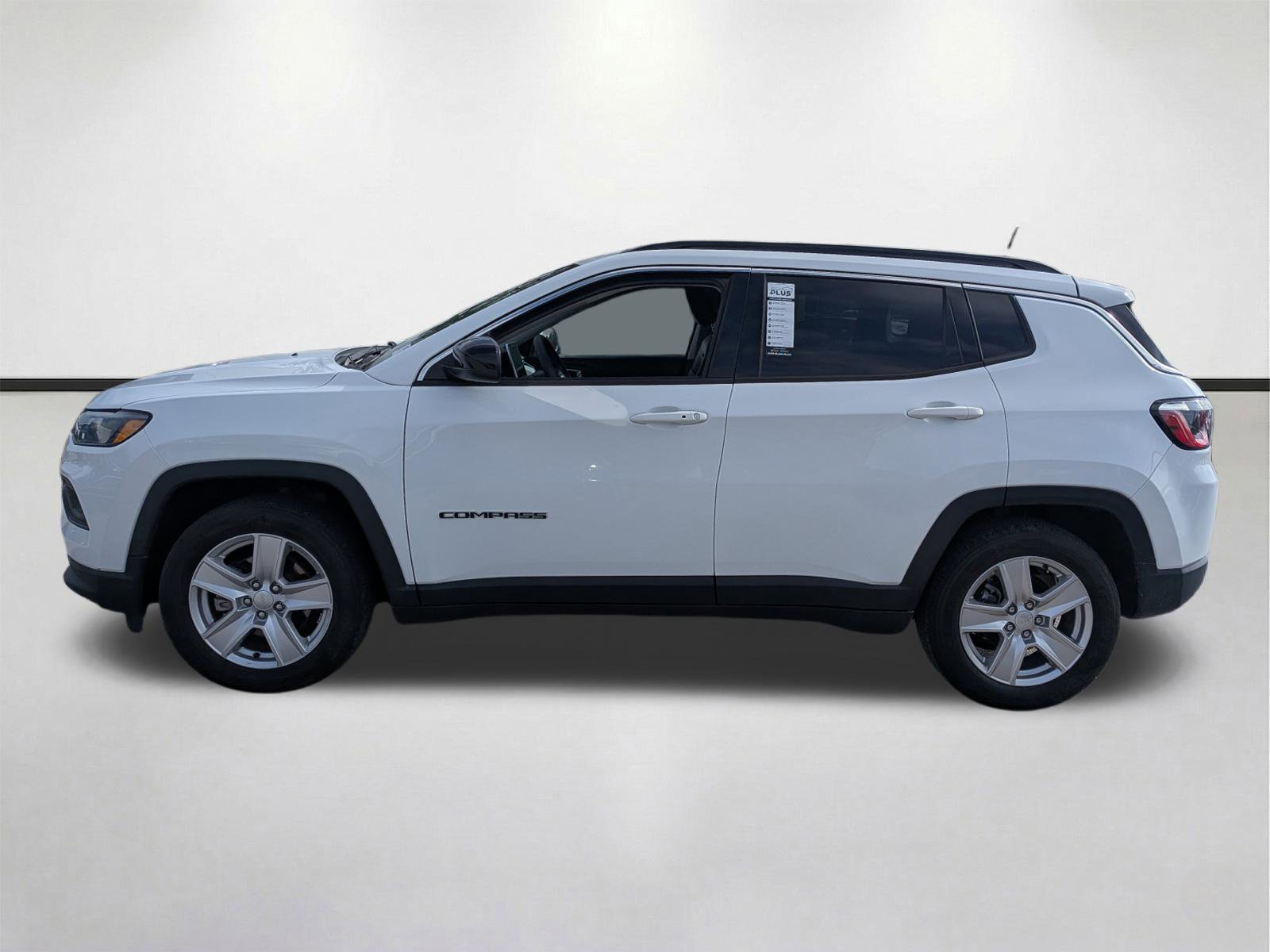 Used 2022 Jeep Compass Latitude FWD image 7