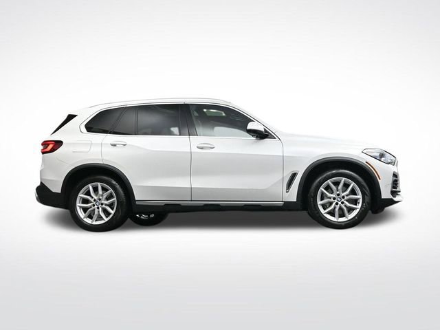 Used 2023 BMW X5 xDrive40i w/ Executive Package image 34