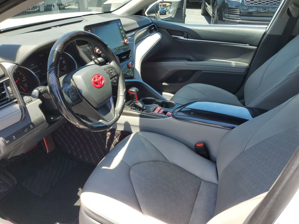 Used 2022 Toyota Camry XSE image 14