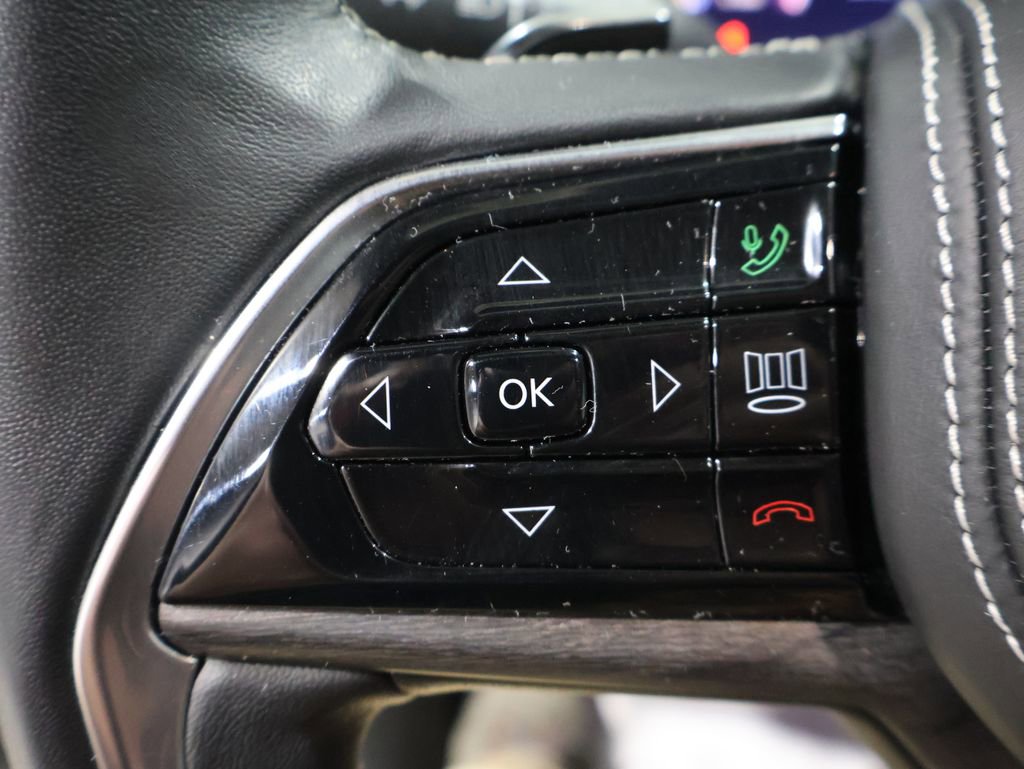 Certified 2022 Jeep Grand Cherokee Overland w/ Luxury Tech Group IV image 35