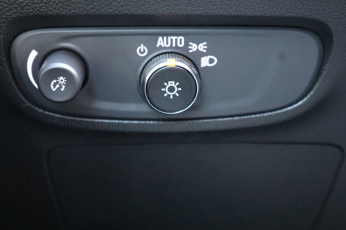 Used 2024 Buick Encore GX Preferred image 28