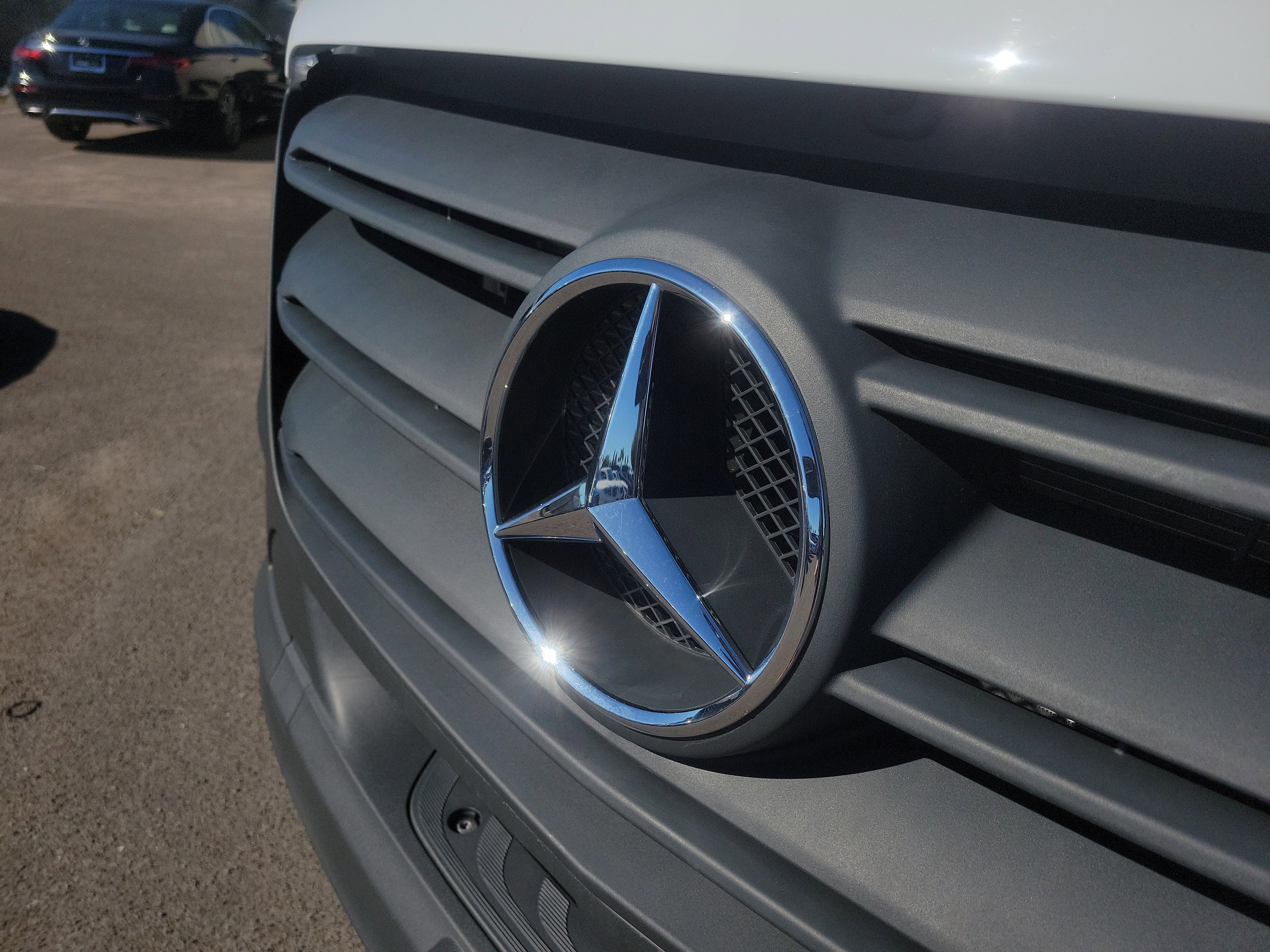 Used 2025 Mercedes-Benz Sprinter 2500 image 23