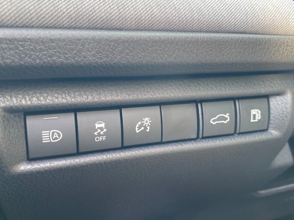 Used 2026 Toyota Camry LE image 25