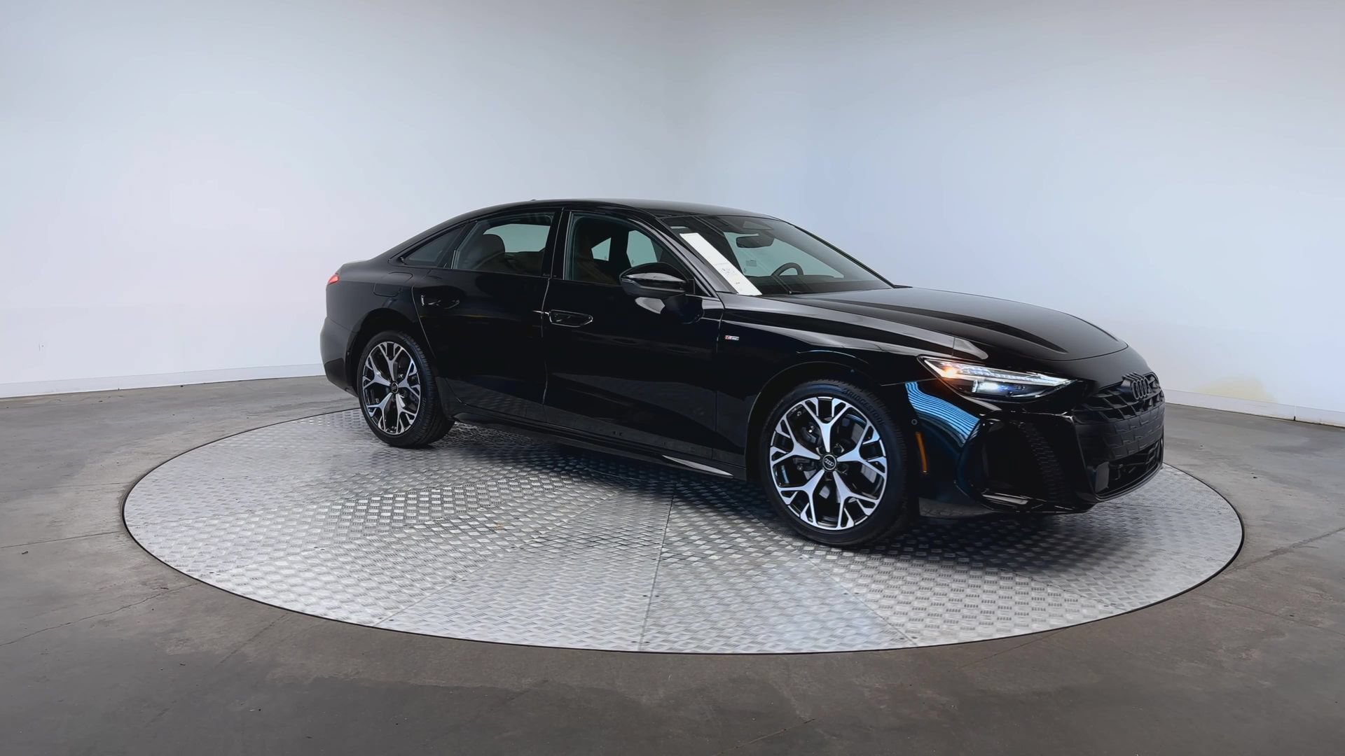 Used 2026 Audi A6 Premium Plus AWD/4WD image 2
