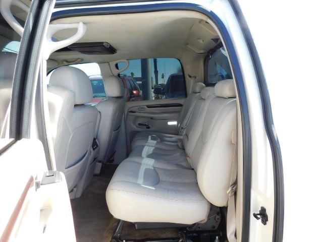 Used 2003 Cadillac Escalade EXT w/ Marketing Vehicle Package image 12