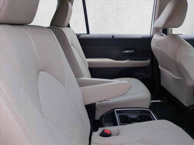 Used 2026 Toyota Grand Highlander FWD image 20