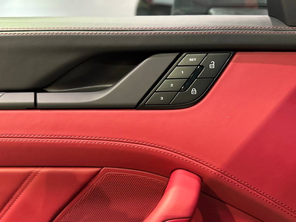 New 2026 Porsche 911 Carrera 4S image 11