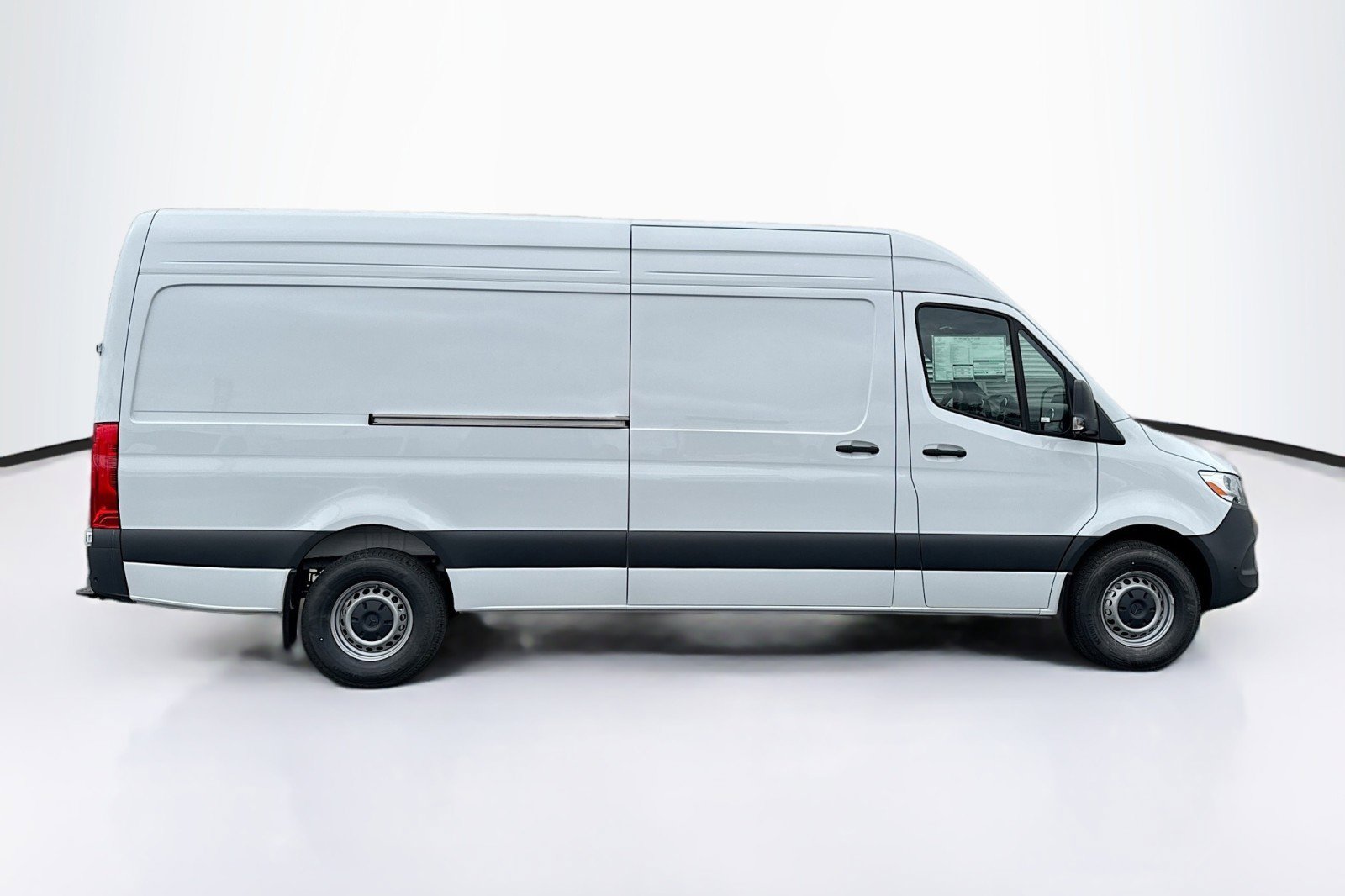New 2025 Mercedes-Benz Sprinter 2500 image 4
